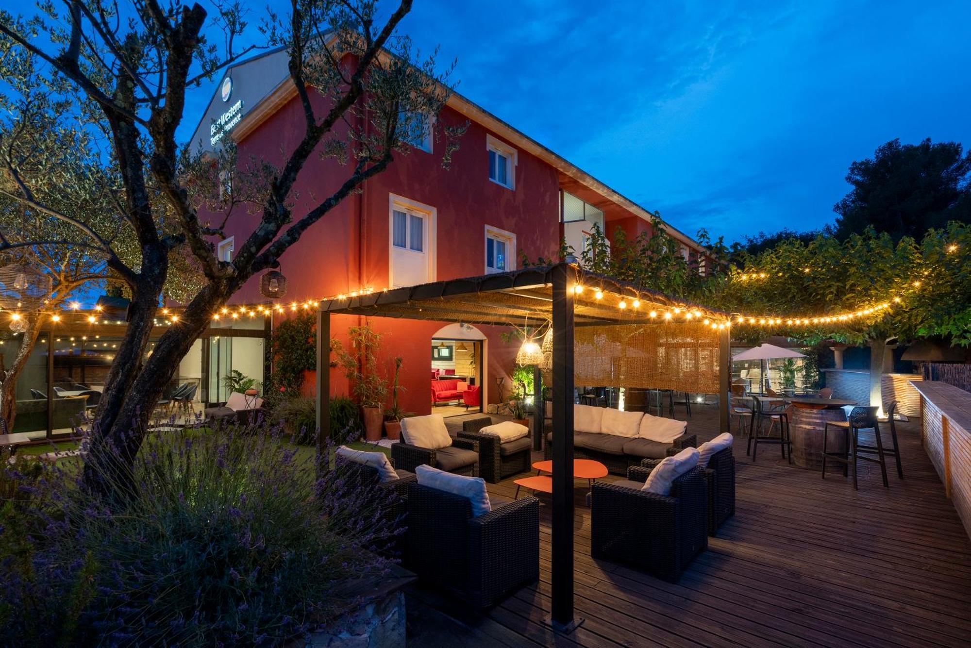 Best Western Terre De Provence Ле-Канне-де-Мор Экстерьер фото