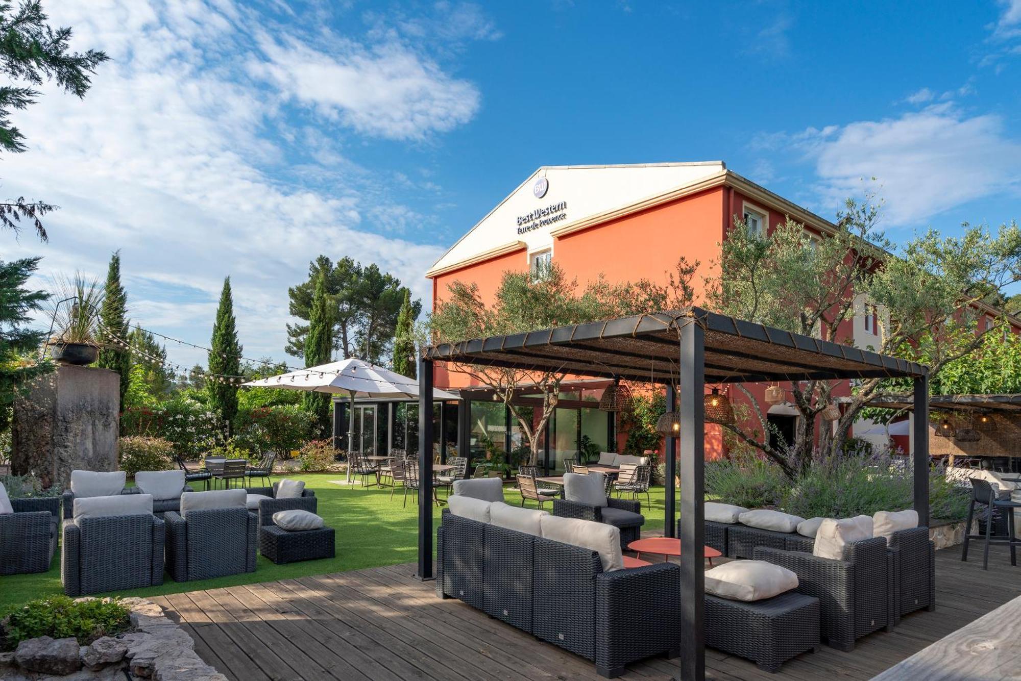 Best Western Terre De Provence Ле-Канне-де-Мор Экстерьер фото