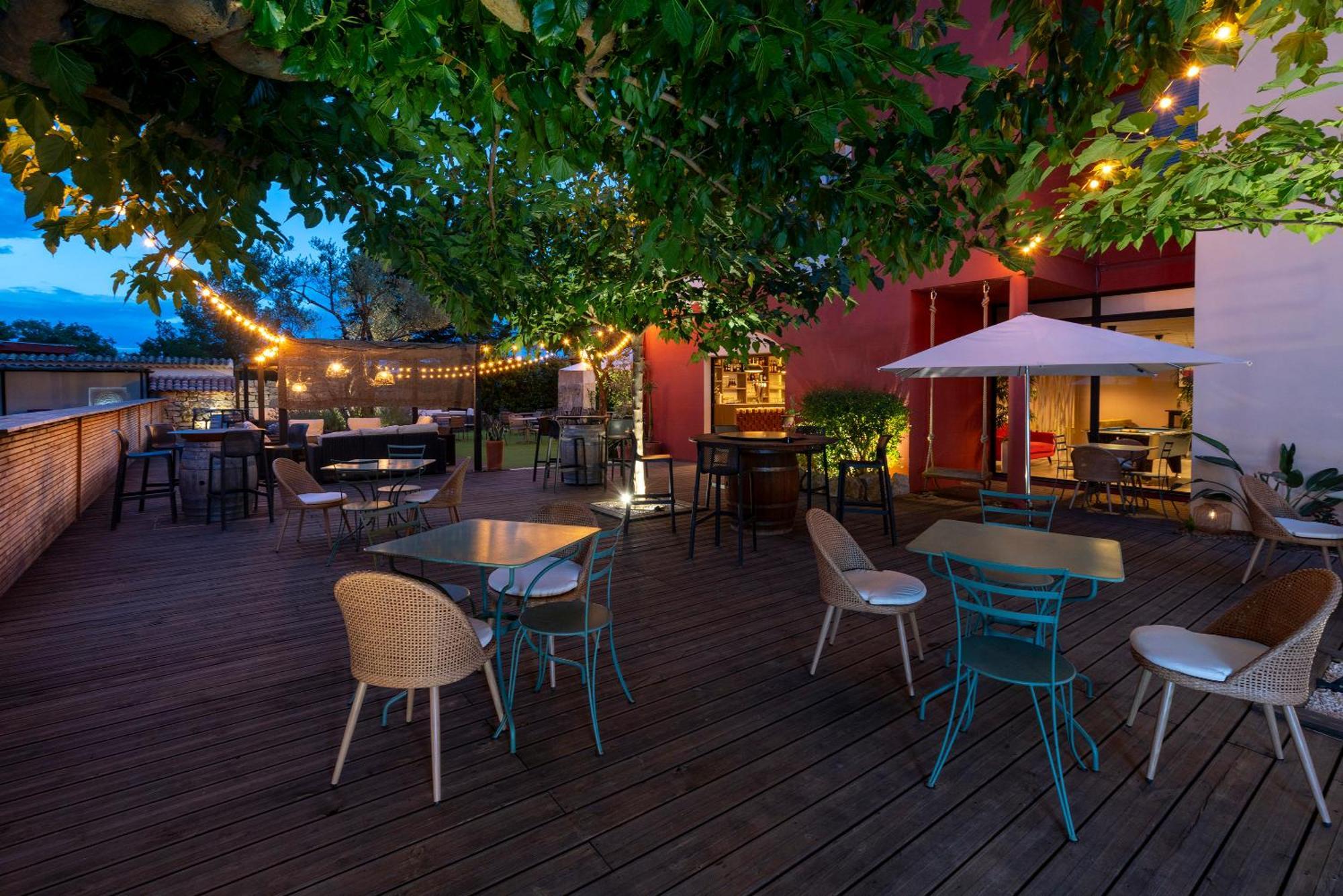 Best Western Terre De Provence Ле-Канне-де-Мор Экстерьер фото